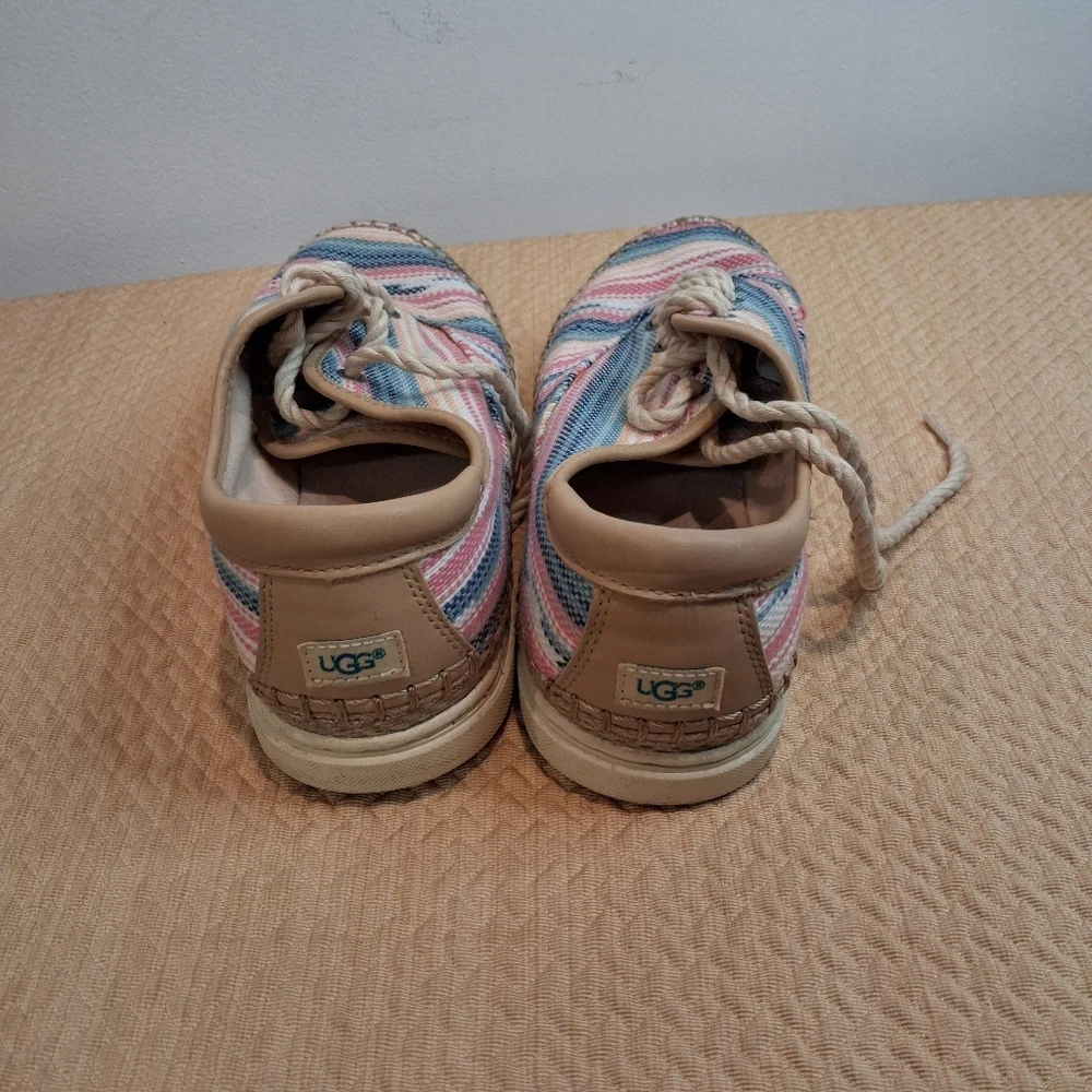 Ugg Size 9.5 Eyan ll Serape Espadrille Stipes Shoes Small Flaw